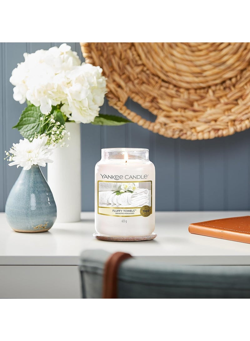YANKEE CANDLE Fluffy Towels Candle Jar