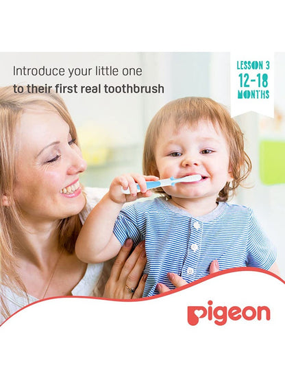 Pigeon Lesson 3 Training Toothbrush, Blue/White