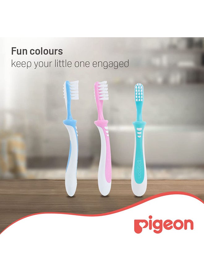 Pigeon Lesson 3 Training Toothbrush, Blue/White