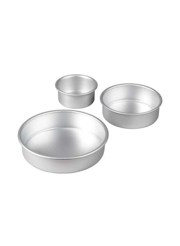 Wilton 3-Piece Aluminium Round Cake Pan Set Silver Small Pan (4x2Inch), Medium Pan (6x2inch), Big Pan Silver 8x2inch