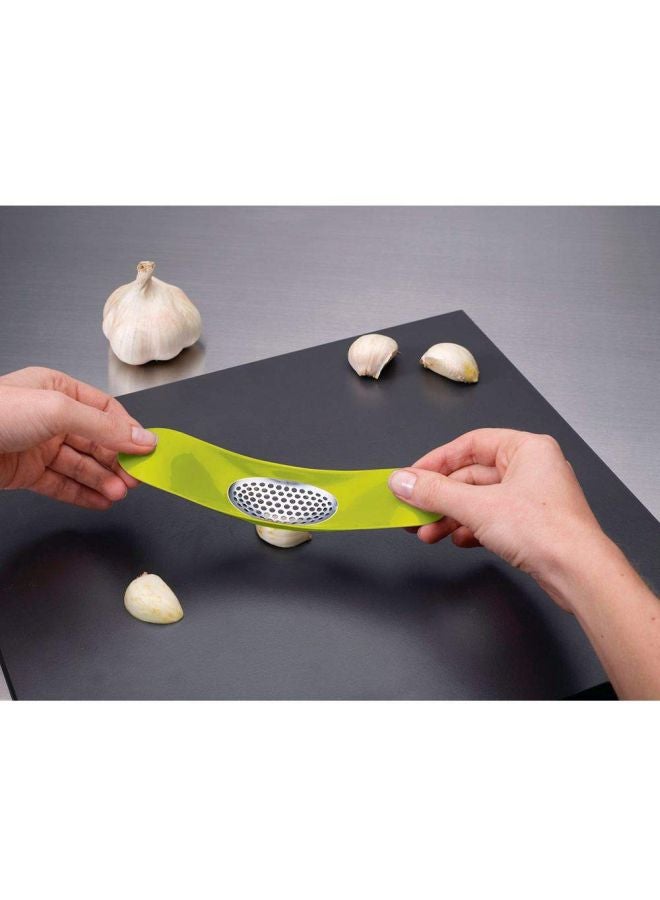 Joseph Joseph Rocker Garlic Crusher Green/Silver