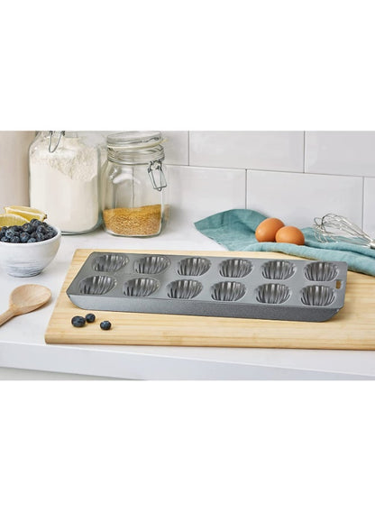 Chicago Metallic Non Stick Mould Black 40x90cm
