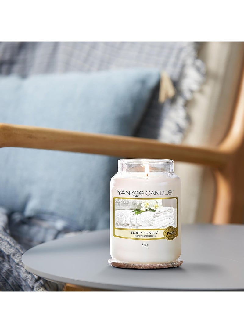 YANKEE CANDLE Fluffy Towels Candle Jar