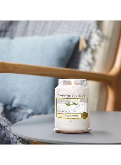 YANKEE CANDLE Fluffy Towels Candle Jar