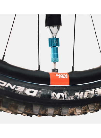 PEATY'S Holeshot Co2 Tyre Inflator 25G